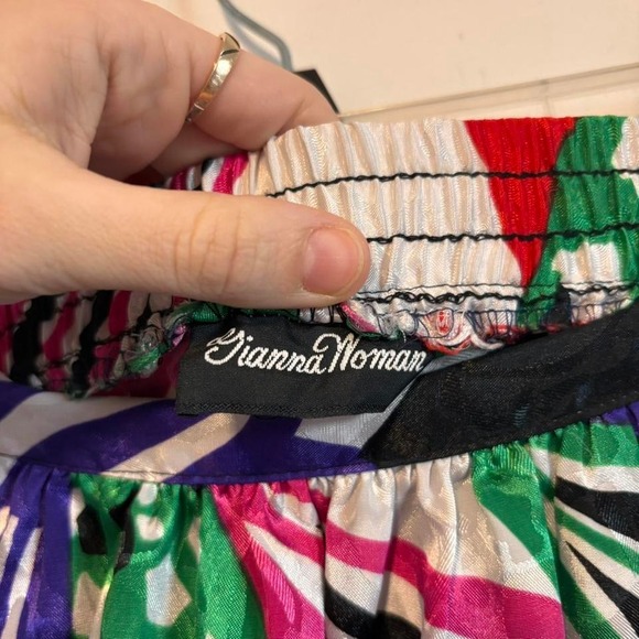 VTG funky midi skirt - Picture 3 of 5